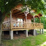 Camping Mobil-home 6 Personnes Avec Terrasse A - Api-1-52-415 *
