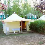 Mobil-home 6 Personnes Avec Terrasse A - Api-1-52-415 Camping