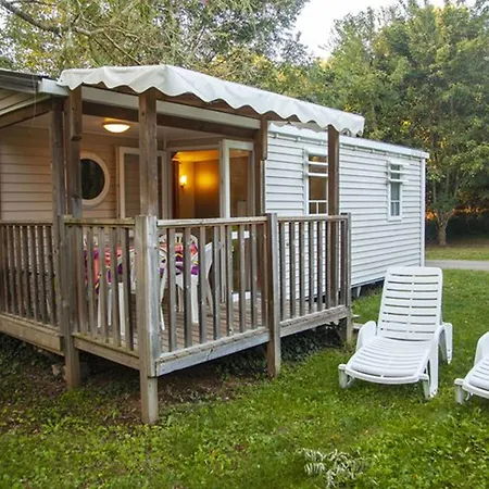 Mobil-home 6 Personnes Avec Terrasse A - Api-1-52-415 Camping