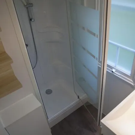 Camping Mobil-home 6 Personnes Avec Terrasse A - Api-1-52-415 *